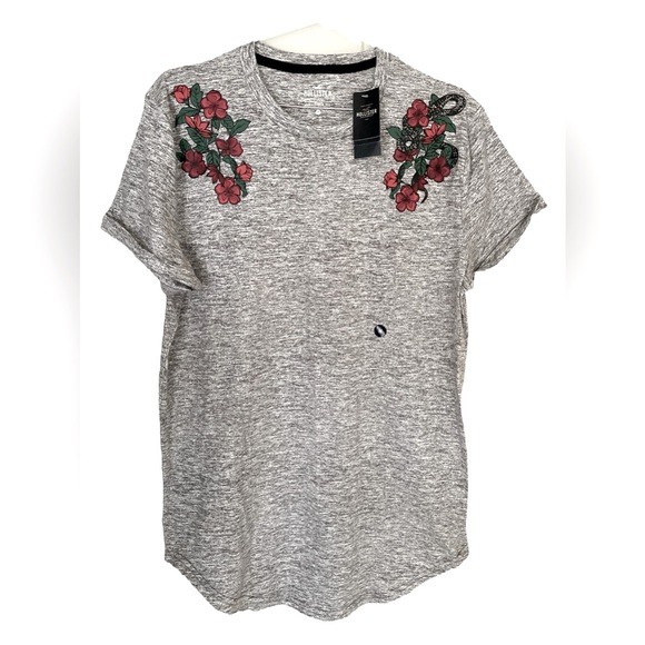 Hollister Curved Hem T-Shirt - Picture 5 of 7